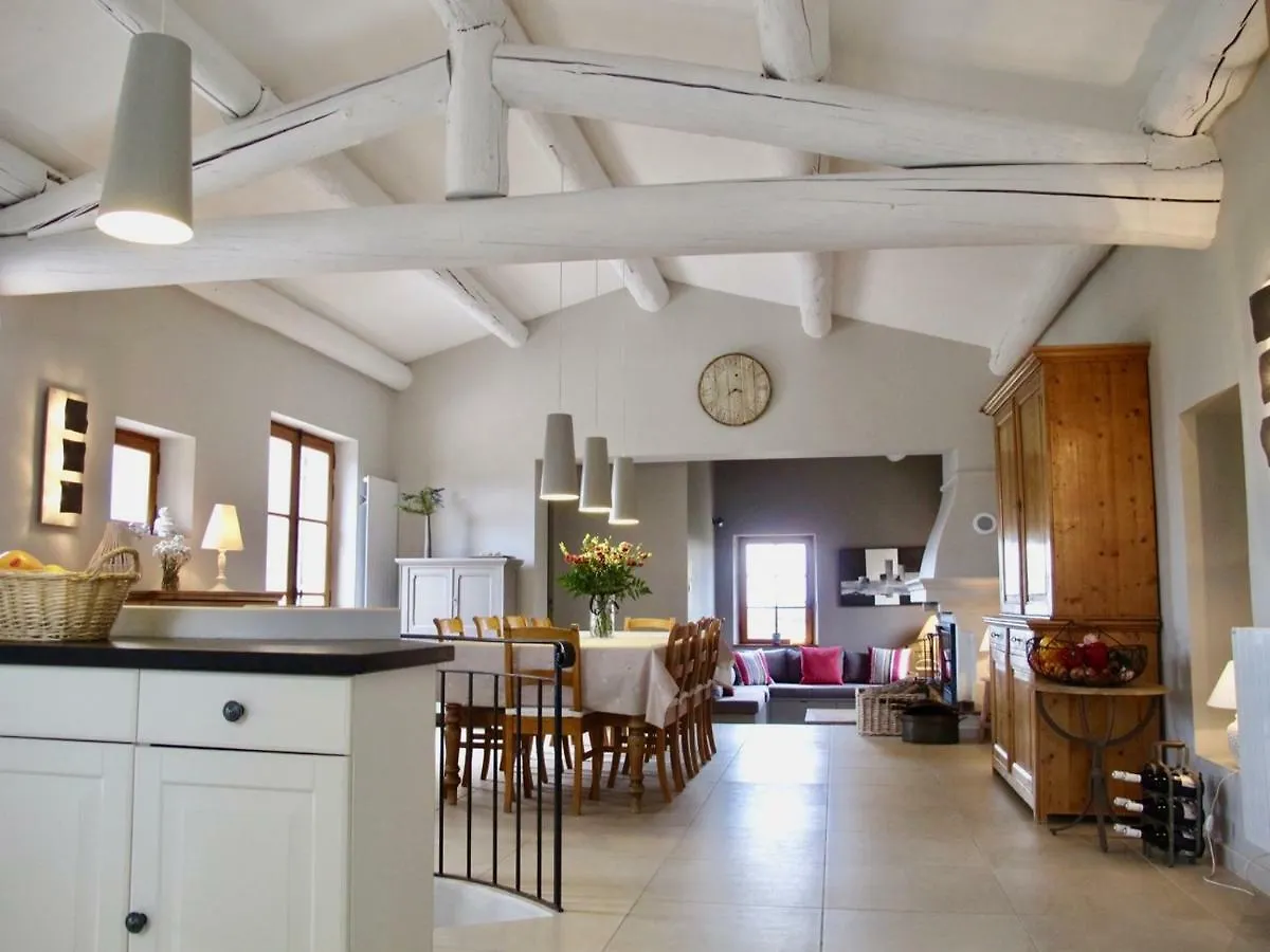 Le Mas Du Rocher Merindol-les-Oliviers Holiday home