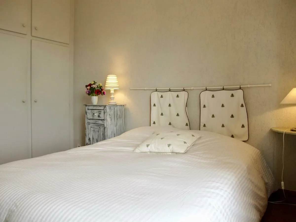 Holiday home Le Mas Du Rocher Merindol-les-Oliviers