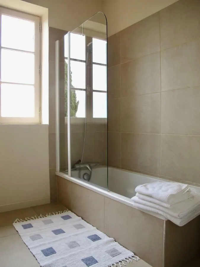 Holiday home Le Mas Du Rocher Merindol-les-Oliviers France